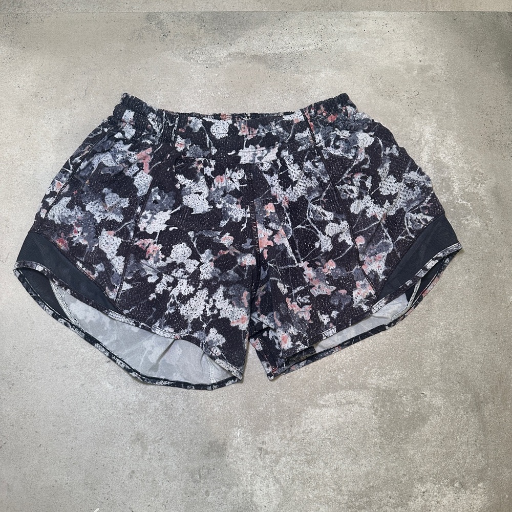 Lululemon hotty hot shorts
